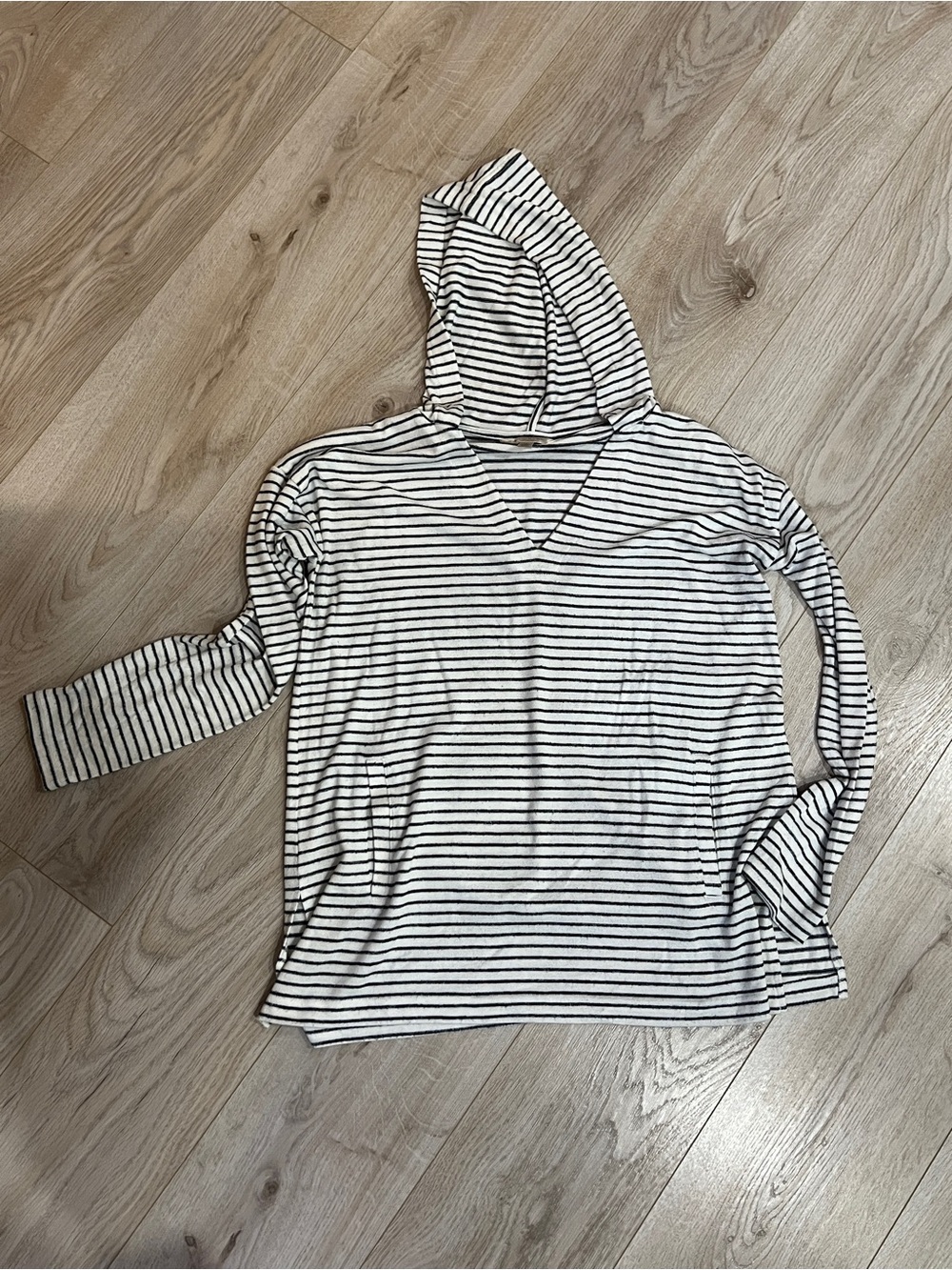 Banana Republic Luxespun Striped V-Neck Hoodie Size M